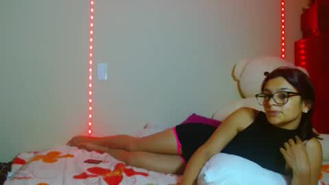 meganxox25 online show from 09/30/25, 02:27