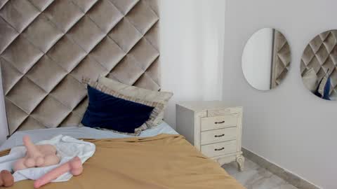 M E G A R A online show from 12/24/24, 09:06