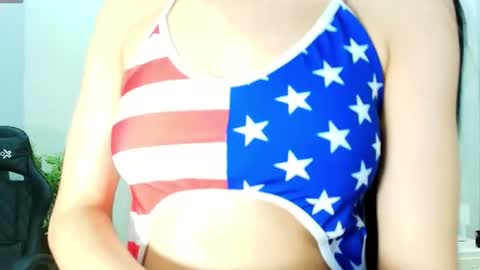 MEGGAN LUXX online show from 07/04/26, 11:05