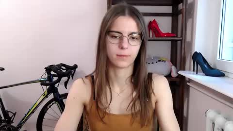 Megi online show from 12/20/25, 07:26