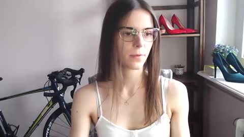 Megi online show from 02/12/26, 02:23