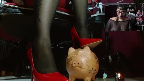 Snapshot of megoddessara chatting on 03/27/26, 01:55 Goddess Sara online show from 03/27/26, 01:55