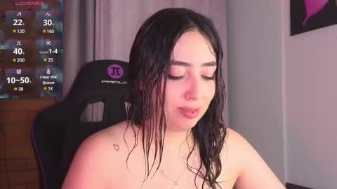 Snapshot of megumi_yang chatting on 01/28/25, 01:18 Megumi online show from 01/28/25, 01:18