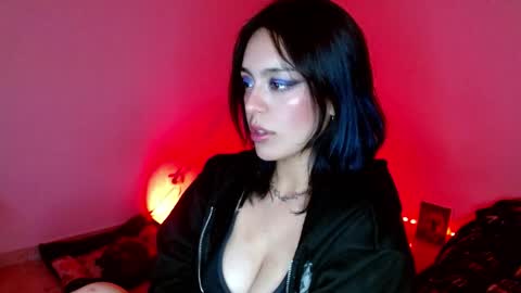 Melissa online show from 11/20/25, 02:12