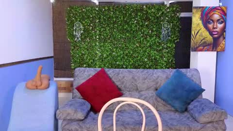 Mei online show from 11/23/25, 11:43