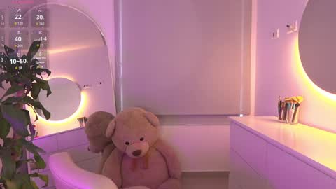 meiis3 online show from 09/08/25, 10:53