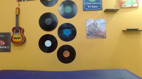 Snapshot of meisevil77 chatting on 09/17/25, 02:57 MEIS online show from 09/17/25, 02:57