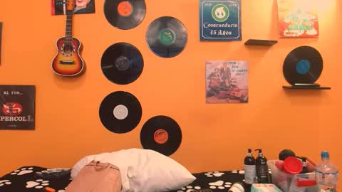 Snapshot of meisevil77 chatting on 11/21/25, 02:10 MEIS online show from 11/21/25, 02:10