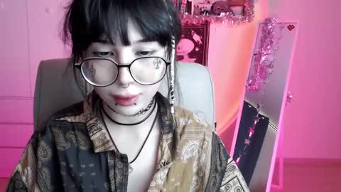 Snapshot of meitenshi chatting on 01/22/25, 06:52 mori3 online show from 01/22/25, 06:52