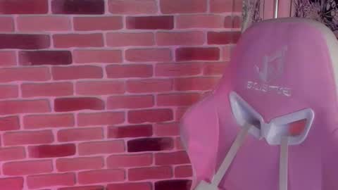 Snapshot of mekepo chatting on 11/09/25, 03:21 Katie Payne online show from 11/09/25, 03:21