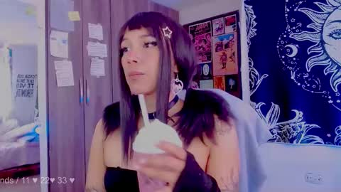 Melissa  -  -  Please help me to reach 100 thumbs up online show from 10/13/25, 07:47