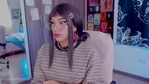 Melissa  -  -  Please help me to reach 100 thumbs up online show from 10/23/25, 09:46