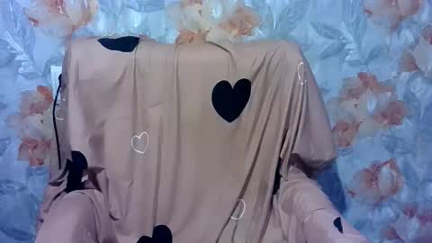 Snapshot of mel_mellie chatting on 03/05/26, 04:25 Mel Mellie online show from 03/05/26, 04:25