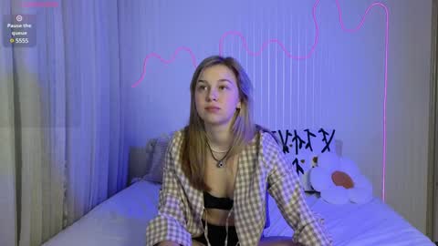 Mel online show from 01/25/25, 04:02