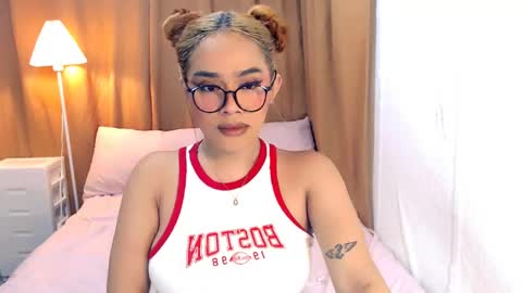 Snapshot of mel_rai14 chatting on 05/11/26, 11:49 mel_rai14 online show from 05/11/26, 11:49
