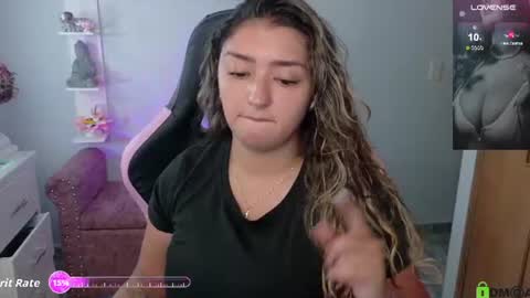 Snapshot of melaany_ chatting on 07/08/26, 10:58 Melaany online show from 07/08/26, 10:58
