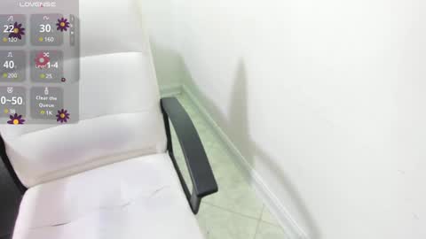 Snapshot of melan_owen chatting on 12/23/24, 10:53 melan_owen online show from 12/23/24, 10:53