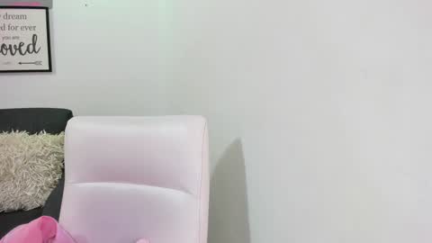 Snapshot of melan_owen chatting on 01/11/25, 10:51 melan_owen online show from 01/11/25, 10:51