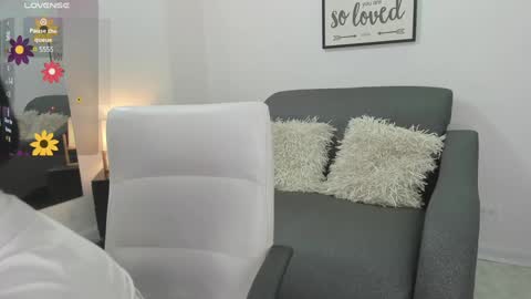 Snapshot of melan_owen chatting on 01/19/25, 11:01 melan_owen online show from 01/19/25, 11:01