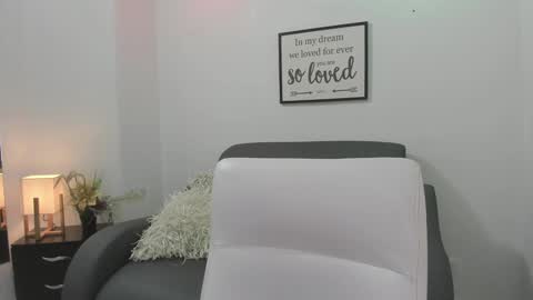 Snapshot of melan_owen chatting on 01/24/25, 10:53 melan_owen online show from 01/24/25, 10:53