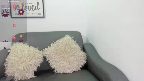 Snapshot of melan_owen chatting on 02/23/25, 10:49 melan_owen online show from 02/23/25, 10:49