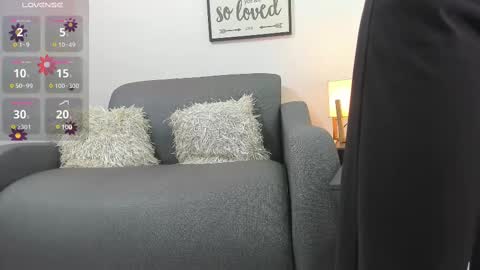 Snapshot of melan_owen chatting on 03/08/25, 11:05 melan_owen online show from 03/08/25, 11:05