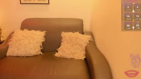 Snapshot of melan_owen chatting on 09/17/25, 10:50 melan_owen online show from 09/17/25, 10:50