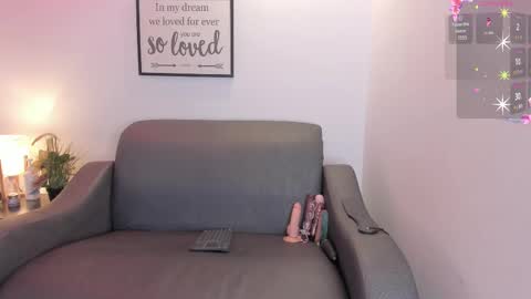 Snapshot of melan_owen chatting on 09/23/25, 10:40 melan_owen online show from 09/23/25, 10:40