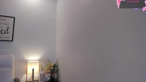 Snapshot of melan_owen chatting on 10/18/25, 10:38 melan_owen online show from 10/18/25, 10:38