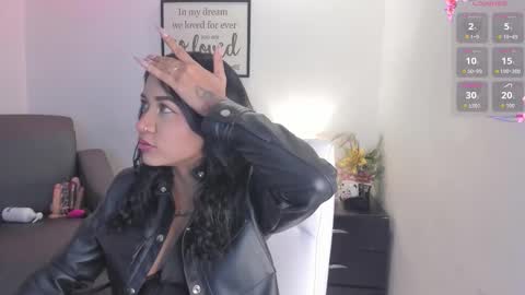 Snapshot of melan_owen chatting on 10/25/25, 11:07 melan_owen online show from 10/25/25, 11:07