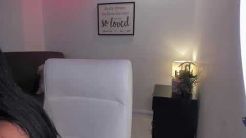 melan_owen online show from 11/28/25, 11:02