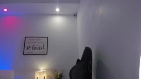 Snapshot of melan_owen chatting on 03/18/26, 11:02 melan_owen online show from 03/18/26, 11:02