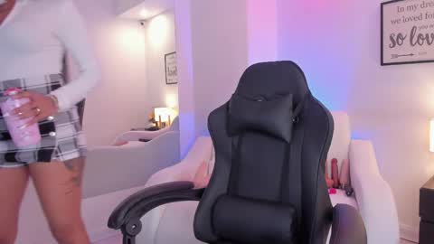 Snapshot of melan_owen chatting on 04/08/26, 11:10 melan_owen online show from 04/08/26, 11:10