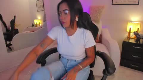 Snapshot of melan_owen chatting on 06/27/26, 11:04 melan_owen online show from 06/27/26, 11:04