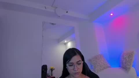 Snapshot of melan_owen chatting on 07/11/26, 02:53 melan_owen online show from 07/11/26, 02:53