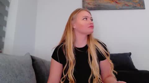 Snapshot of melani_a chatting on 01/15/26, 12:48 Melania online show from 01/15/26, 12:48