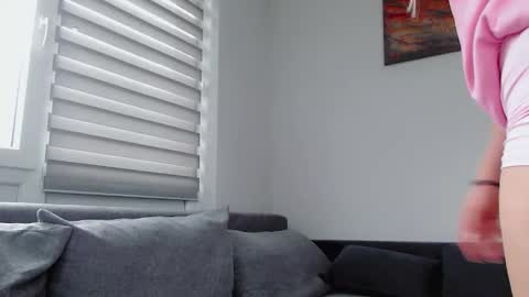 Snapshot of melani_a chatting on 04/07/26, 10:15 Melania online show from 04/07/26, 10:15