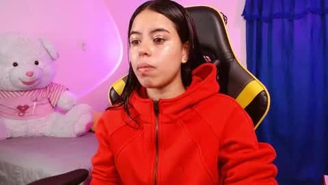 Snapshot of melani_bear chatting on 03/24/26, 01:27 MELANI online show from 03/24/26, 01:27