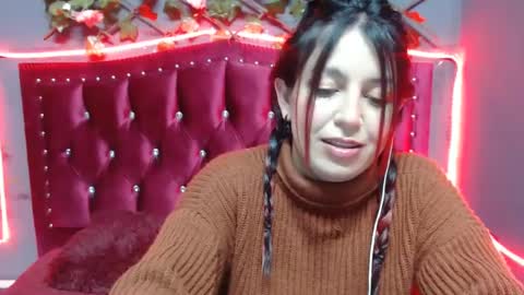 Snapshot of melani_cute01 chatting on 02/07/25, 11:45 melani_cute01 online show from 02/07/25, 11:45