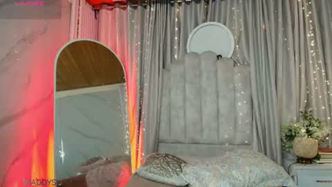 Snapshot of melani_sunny chatting on 06/25/26, 05:12 Melani sunny online show from 06/25/26, 05:12