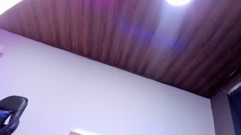 Snapshot of melani_xc chatting on 02/17/25, 05:53 MELANI - online show from 02/17/25, 05:53