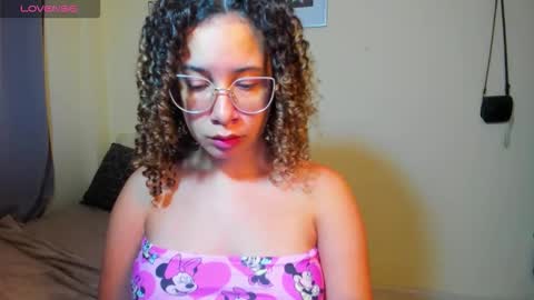 Snapshot of melaniacosta chatting on 04/07/26, 11:26 melani online show from 04/07/26, 11:26