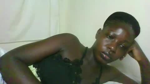 Snapshot of melanie_bae1 chatting on 05/10/26, 03:28 melanie_bae1 online show from 05/10/26, 03:28