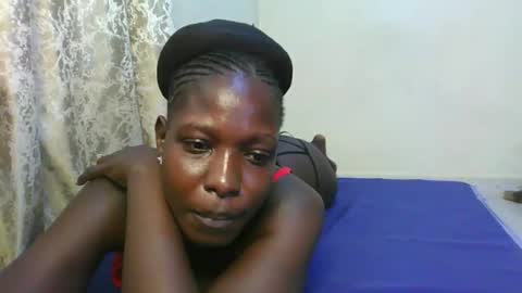 Snapshot of melanie_bae1 chatting on 05/15/26, 07:48 melanie_bae1 online show from 05/15/26, 07:48