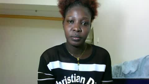 melanie_bae1 online show from 07/04/26, 09:48