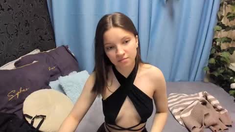 Melanie online show from 11/18/25, 08:52