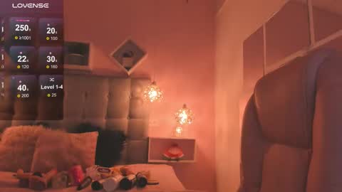 Melanie  online show from 11/30/25, 04:16