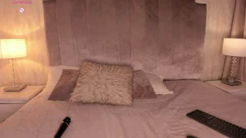 Snapshot of melanie_hillz chatting on 04/11/26, 08:13 Melanie online show from 04/11/26, 08:13