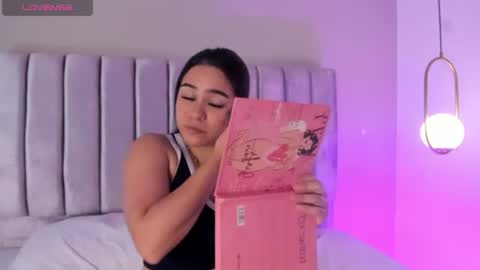 Snapshot of melanie_hillz chatting on 07/05/26, 11:34 Melanie online show from 07/05/26, 11:34