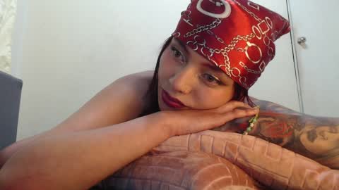 Melanie roux  online show from 01/17/25, 09:50